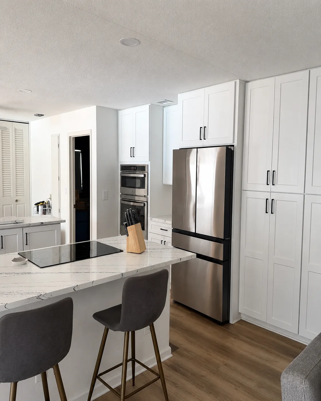 Custom kitchen cabinetry and countertops by Remoluxe USA